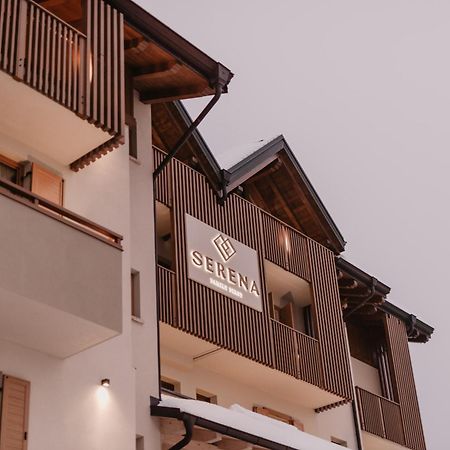 Family Hotel Serena Андало Екстериор снимка